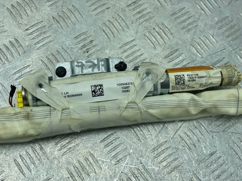 Шторка безопасности боковая / Airbag 31271736 Volvo XC60