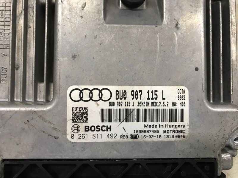 Блок керування двигуном Audi Q3