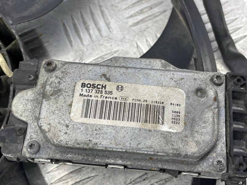 Вентилятор радіатора з блоком керування 7L0959455F Audi Q7