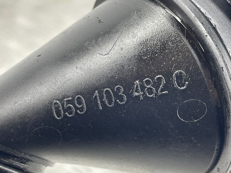 Горловина 059103482C Audi A6