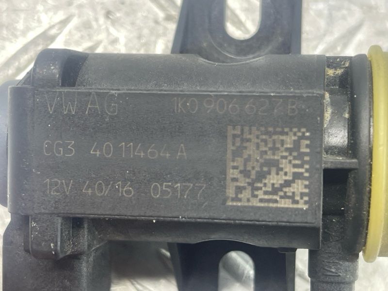 Клапан управления турбиной 1K0906627B Audi Q7