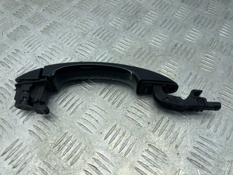 Ручка дверей (keyless) зовнішня 8T0837205A Audi S4