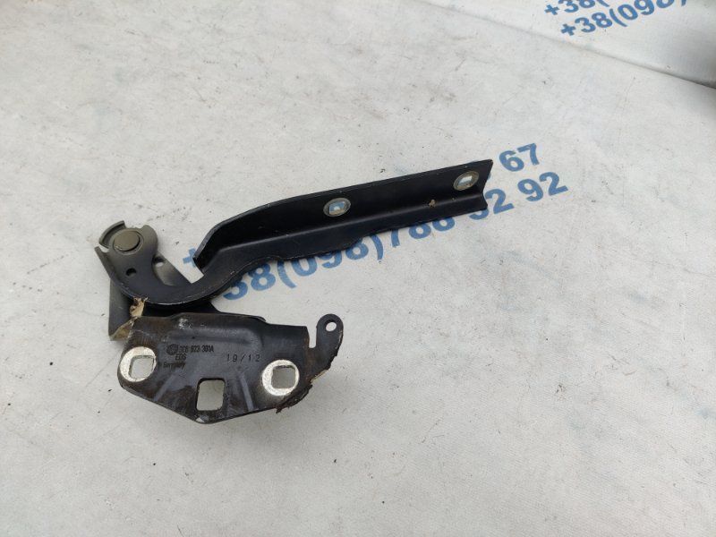 Петля капота 3C8823301A Volkswagen CC