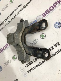 Кронштейн 1K025314 Volkswagen Beetle