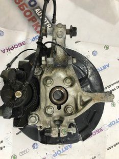 Поворотный кулак / Цапфа Ford Fusion