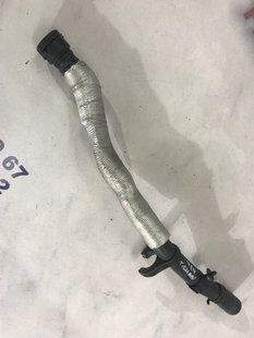 Патрубок 5N0122073L Volkswagen Tiguan