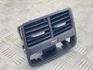 Дефлектор повітропроводу 8W0819203B6PS Audi A4