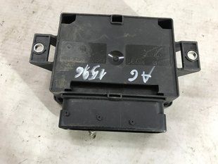 Блок управления стояночным тормозом 4H0907801L Audi A6