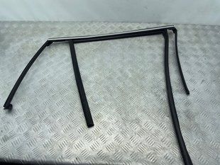 Направляюча скла дверей 32205574 Volvo XC90