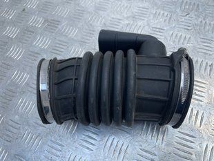 Патрубок воздушного фильтра 31370310 Volvo XC90