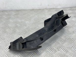 Ущільнювач крила 4M0821169B Audi Q7