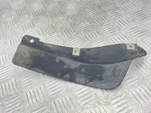 Спойлер колісної акри 4M0807548D Audi Q7