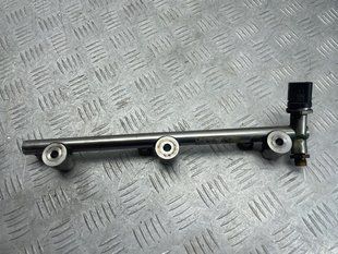 Топливная рампа 03H133317P Volkswagen Touareg