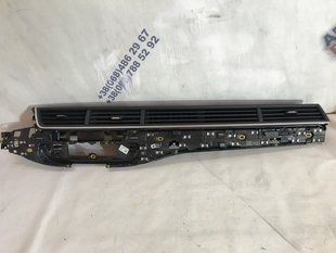 Дефлектор повітропроводу 4M1820902N6PS Audi Q7