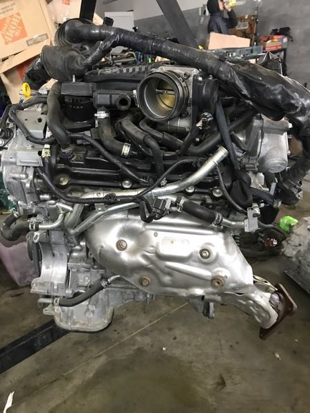 Двигун Infiniti Q50