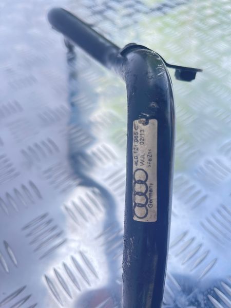 Патрубок системи охолодження 4L0121065C Audi Q7