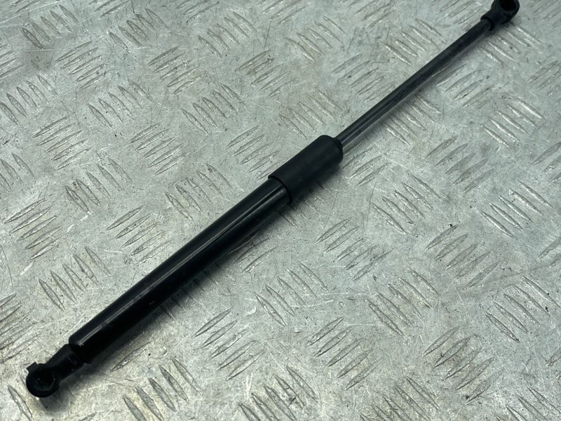 Газовий упор капота 8W0823359B Audi A4 Allroad