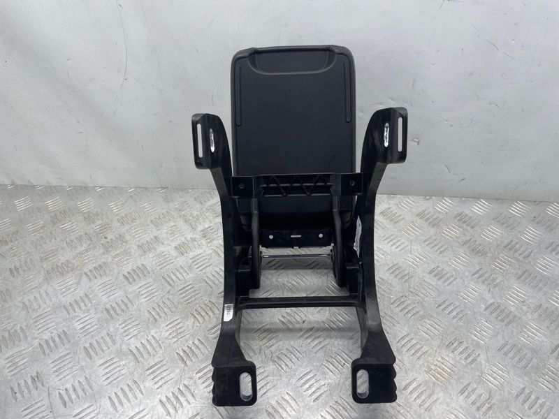 Подлокотник 8W0864283 Audi A4 Allroad