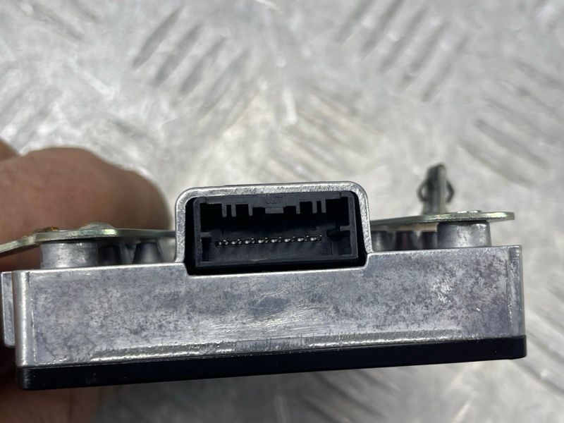 Беспроводное зарядное устройство 32247220 Volvo XC40