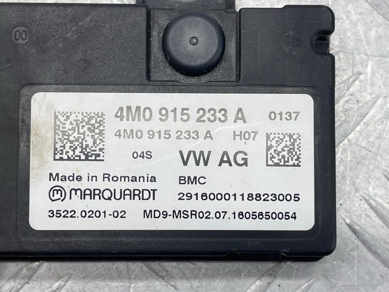 Блок керування моніторингу стану АКБ 4M0915233A Audi Q7