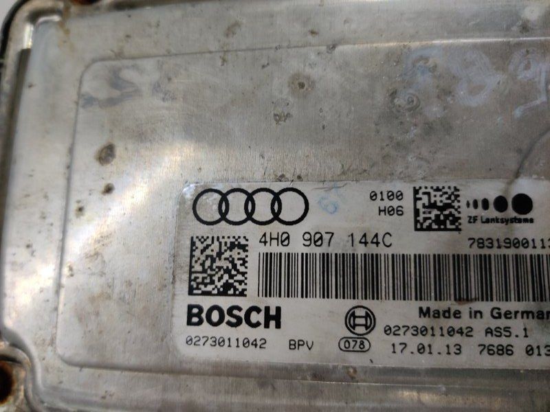 Блок керування рульовою рейкою Audi S8