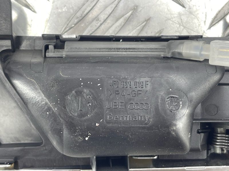 Ручка двери внутренняя 4F0839019F Audi A6