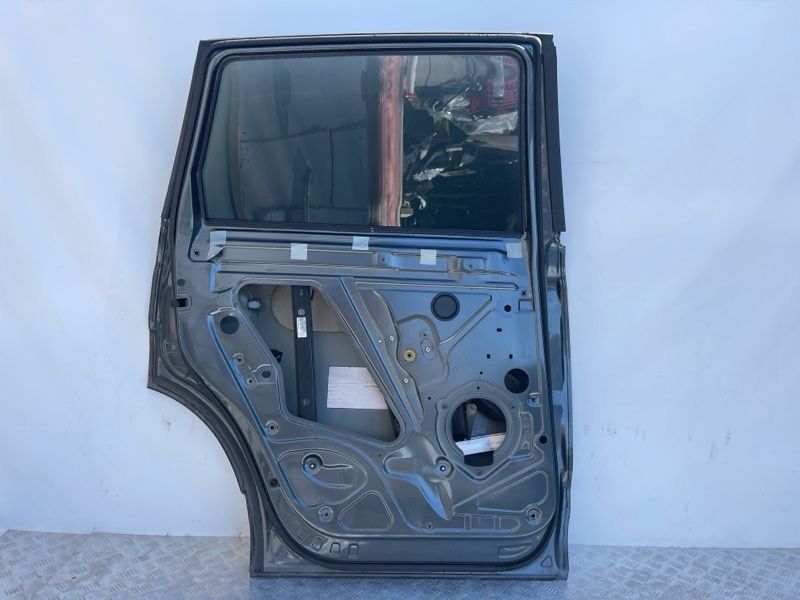 Двері 4L0833051 Audi Q7