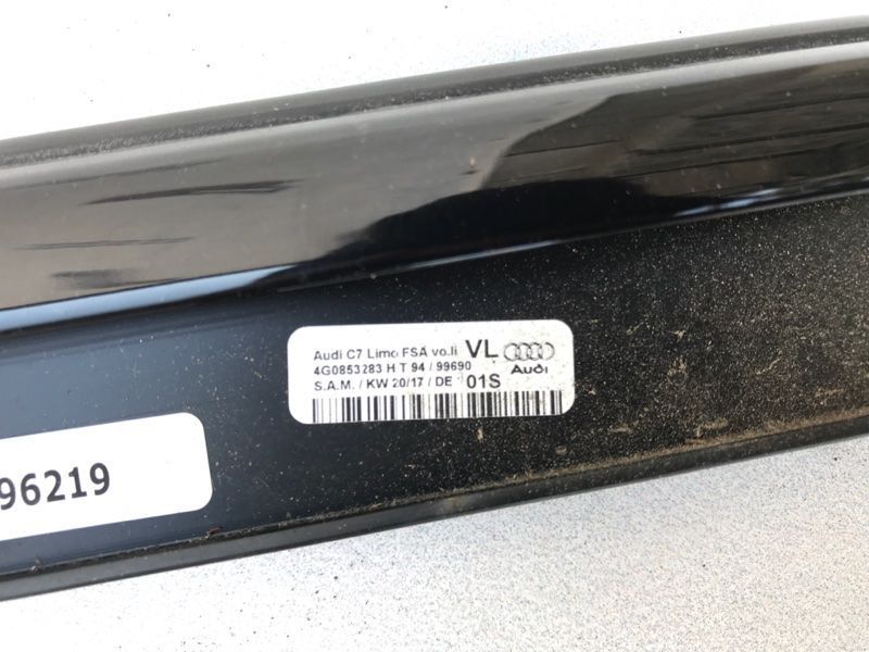 Молдинг / ущільнювач пазу скла 4G0853283HT94 Audi A6