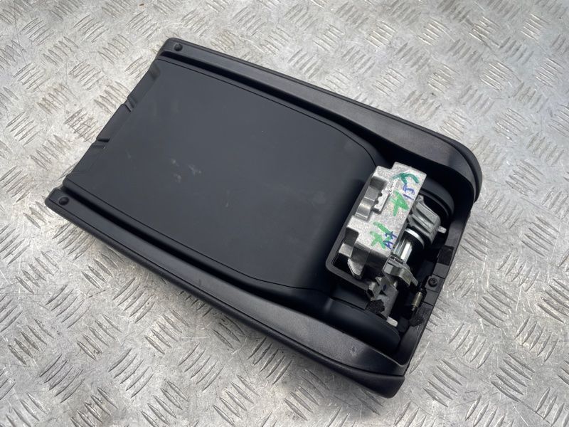 Підлокітник 4G0864208H4PK Audi A6