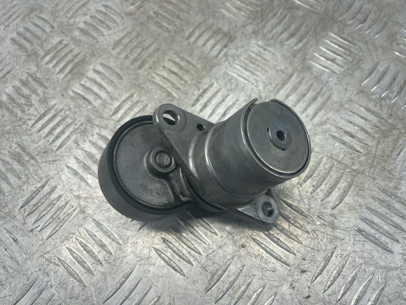 Ролик натяжной 06K903133F Volkswagen Tiguan