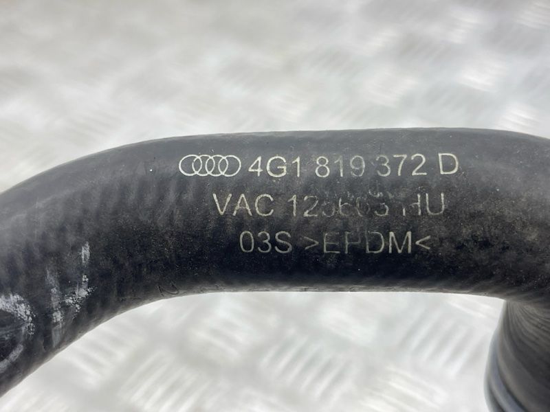 Шланг системи охолодження 4G1819372D Audi A6