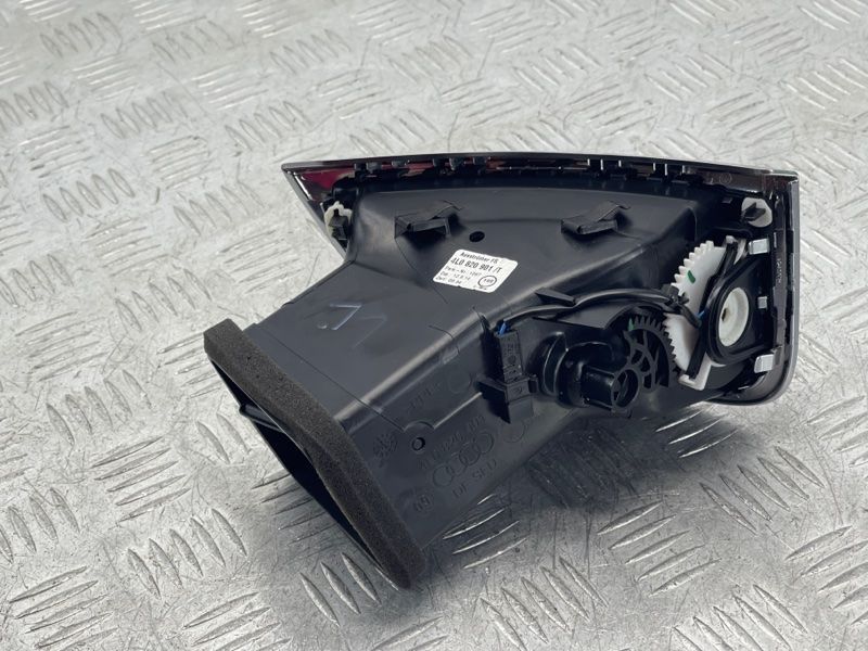 Дефлектор повітропроводу 4L0820901T3Q7 Audi Q7
