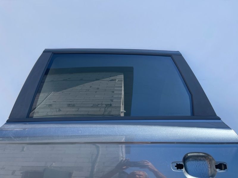 Двері 4L0833051 Audi Q7