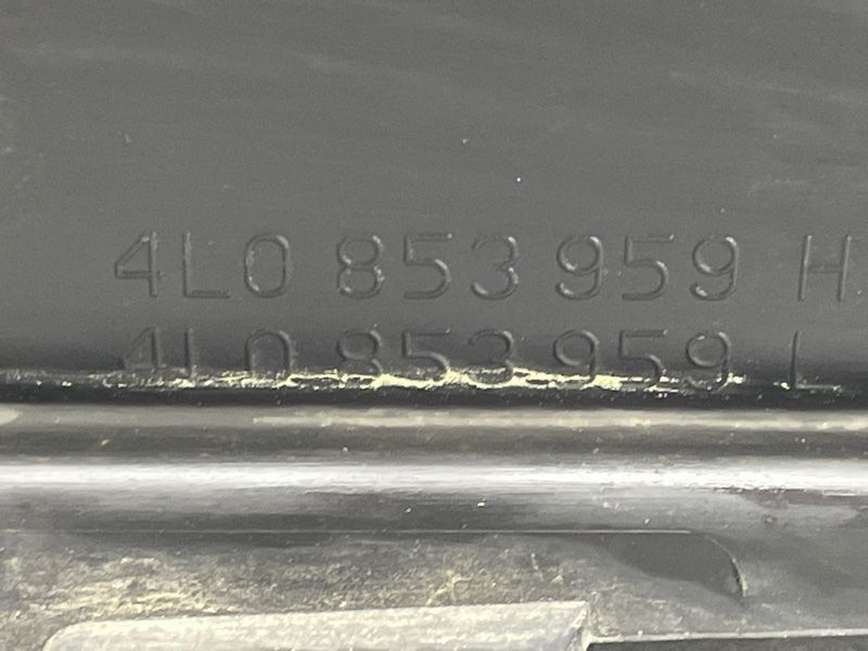 Накладка дверей передня ліва 4L0853959Q Audi Q7 Audi Q7