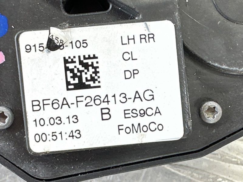 Замок дверей Ford Escape