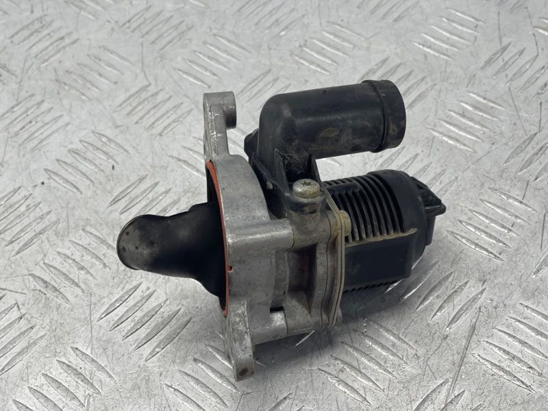 Клапан EGR 04E131097L Volkswagen Jetta