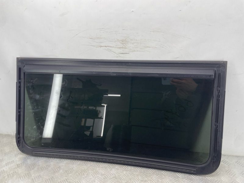 Стекло панорамы / Люка 4P0887057B Audi Q7