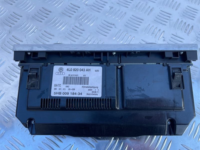 Панель керування клімат-контролем 4L0820043AHSZD Audi Q7