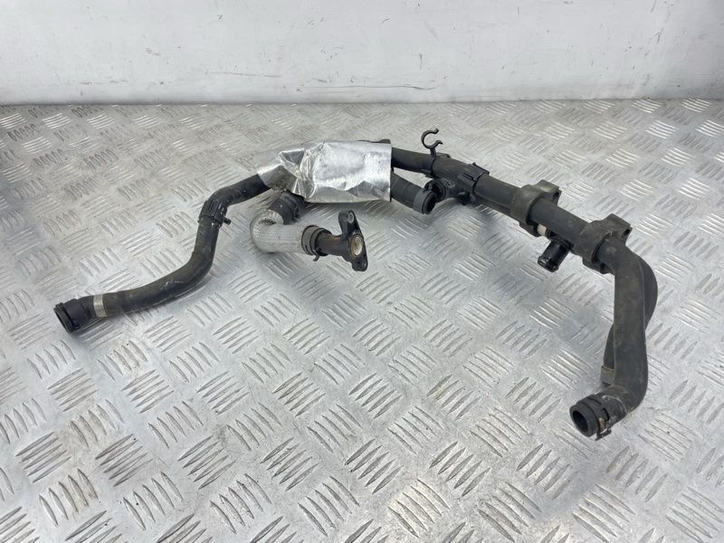 Шланг системи охолодження 7P6121156E Volkswagen Touareg