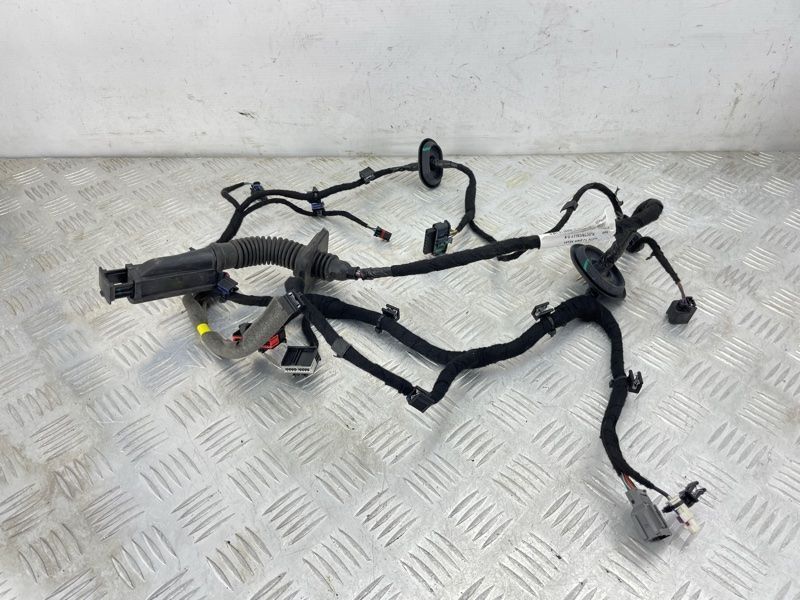Проводка дверей 32375413 Polestar 2