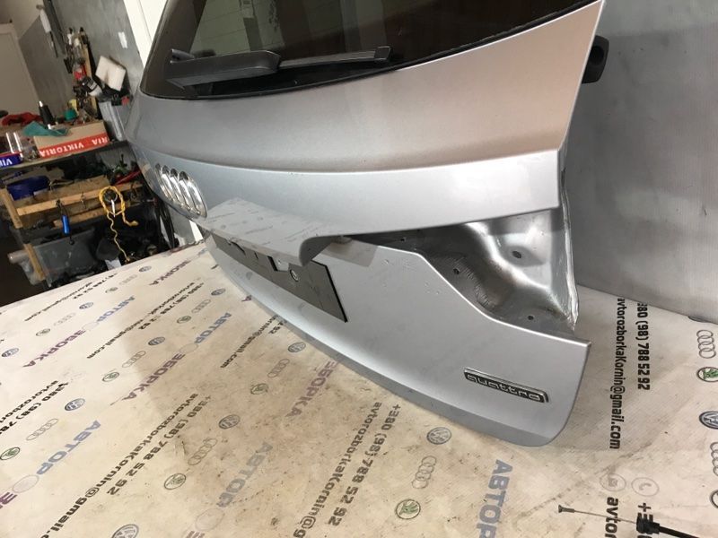 Кришка багажника 8W9827025B Audi A4 Allroad
