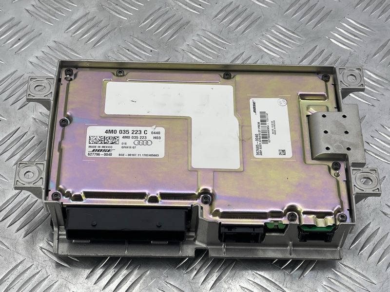 Усилитель звука BOSE 4M0035223C Audi Q7