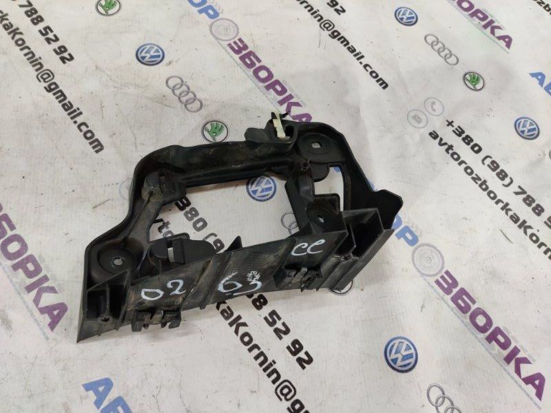 Направляющая заднего бампера правая 3C8807394D Volkswagen CC Volkswagen CC