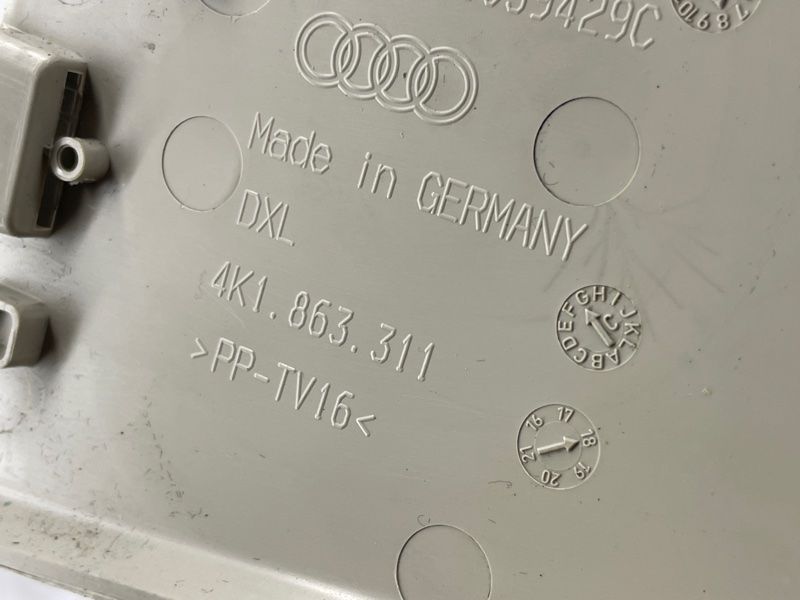 Накладка 4K1863311 Audi A6
