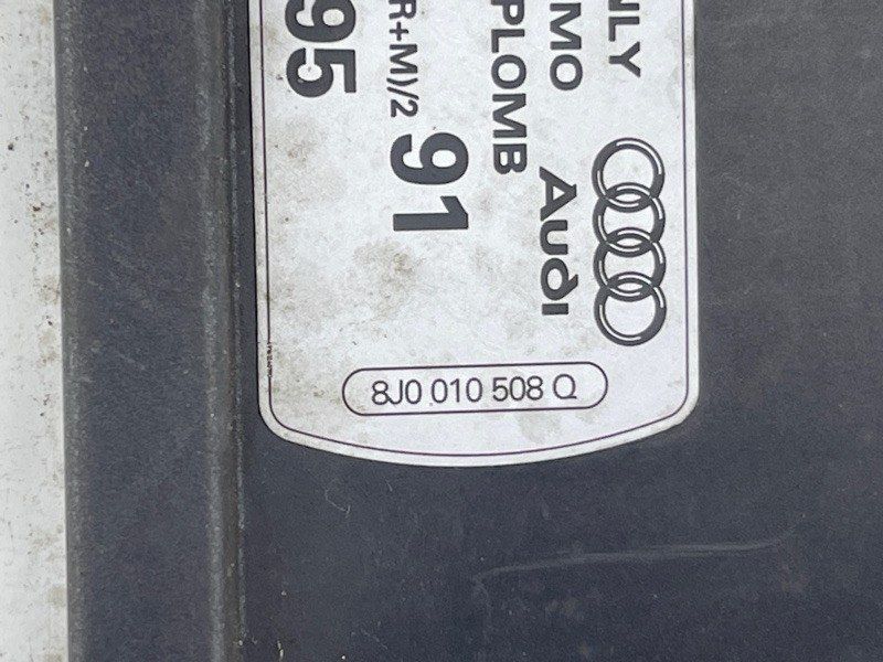 Корпус лючка кришки паливного бака в зборі Audi Q3