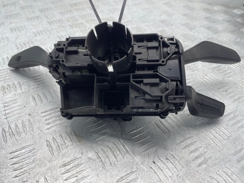 Блок підкермових перемикачів 4M0907129GD Audi Q7