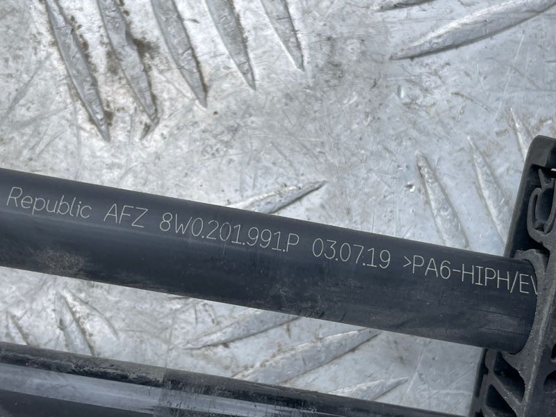 Паливопровід 8W0201544AM Audi A4