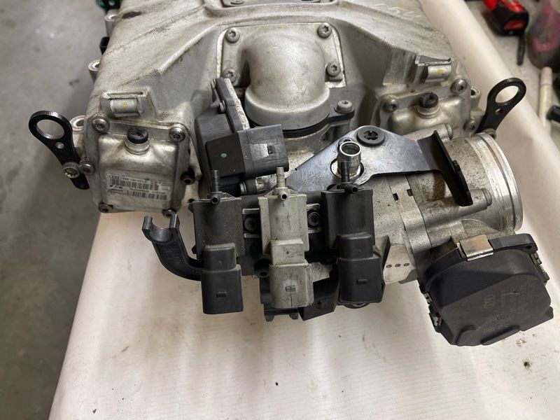 Компресор наддуву 06E145601H Audi Q7