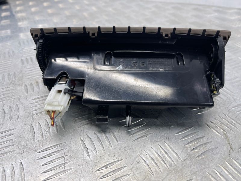 Пепельница 7P1863071 Volkswagen Touareg