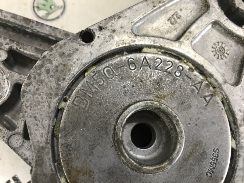 Ролик натяжний BM5Q6A228AA Ford Escape